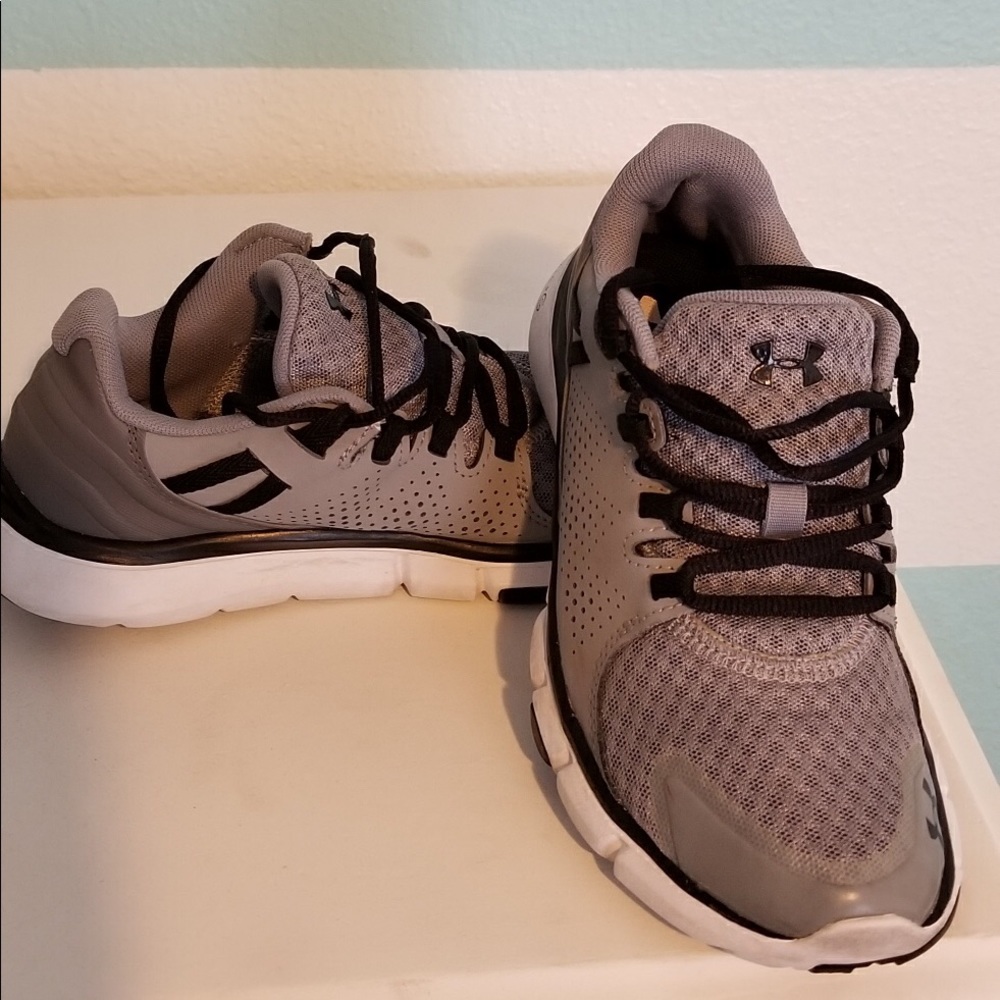 Under armor shoes
